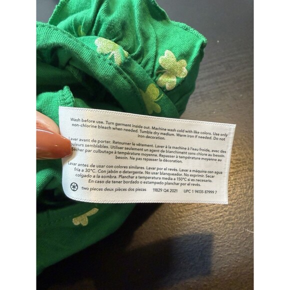 Carter’s Baby Girl Romper Clovers Green St Patrick’s Day 6M NWT - Picture 6 of 6